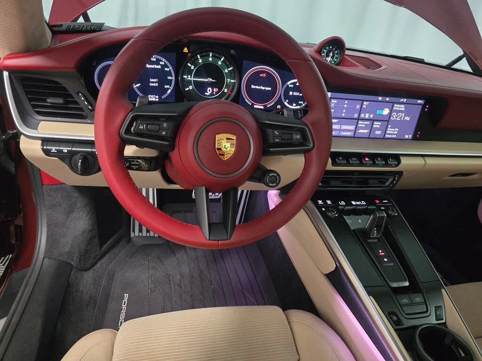 2021 Porsche 992 Targa 4 & 4S - Image 17 of 31