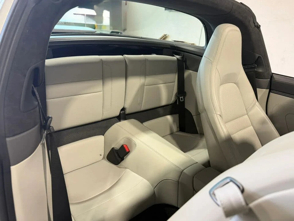 2021 Porsche 992 Targa 4 & 4S - Image 28 of 31