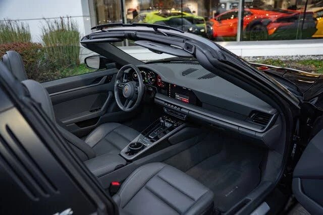 2021 Porsche 992 Targa 4 & 4S - Image 29 of 31