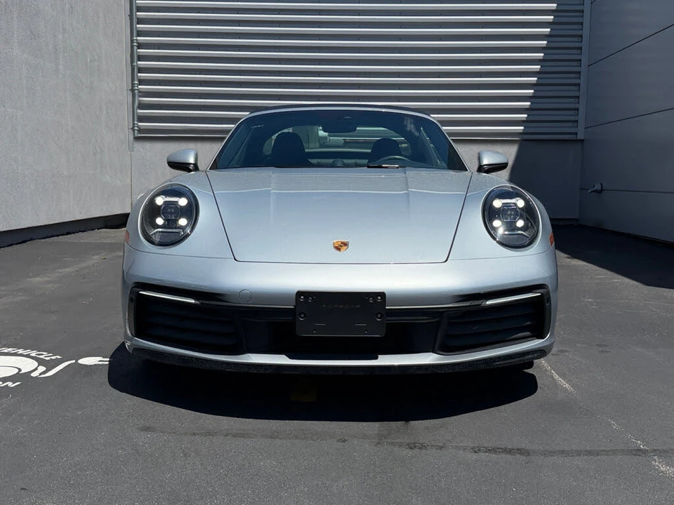 2021 Porsche 992 Targa 4 & 4S - Image 6 of 7
