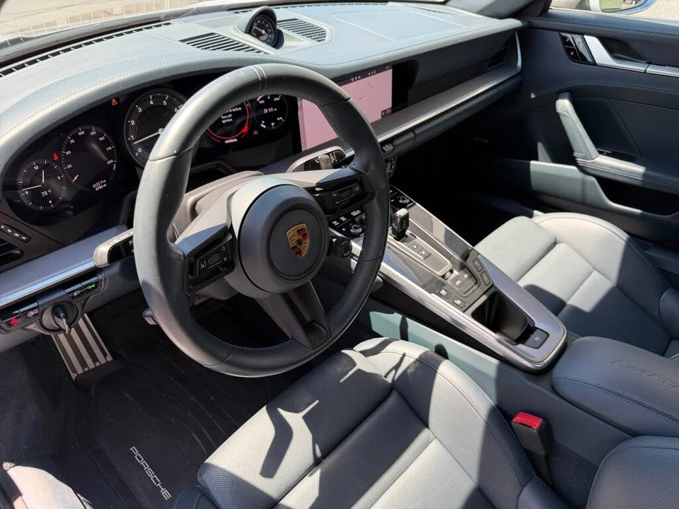 2021 Porsche 992 Targa 4 & 4S - Image 4 of 7