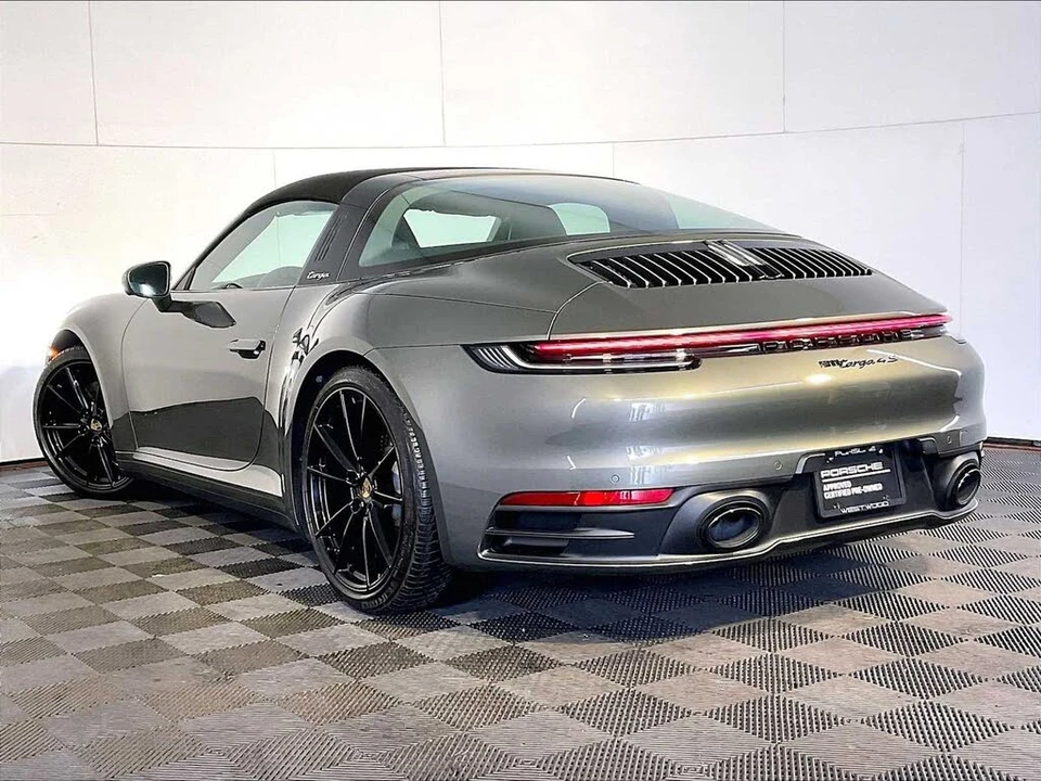 2021 Porsche 992 Targa 4 & 4S - Image 3 of 6