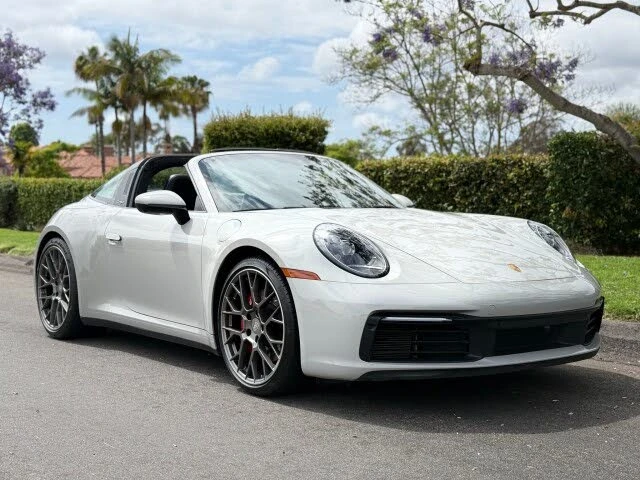 2021 Porsche 992 Targa 4 & 4S - Image 11 of 31