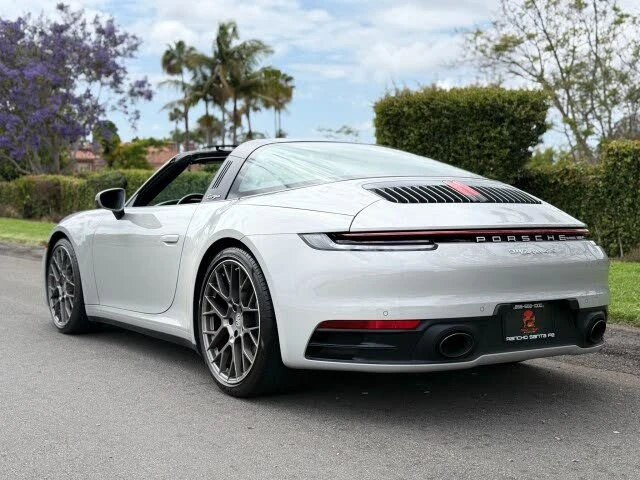 2021 Porsche 992 Targa 4 & 4S - Image 5 of 31