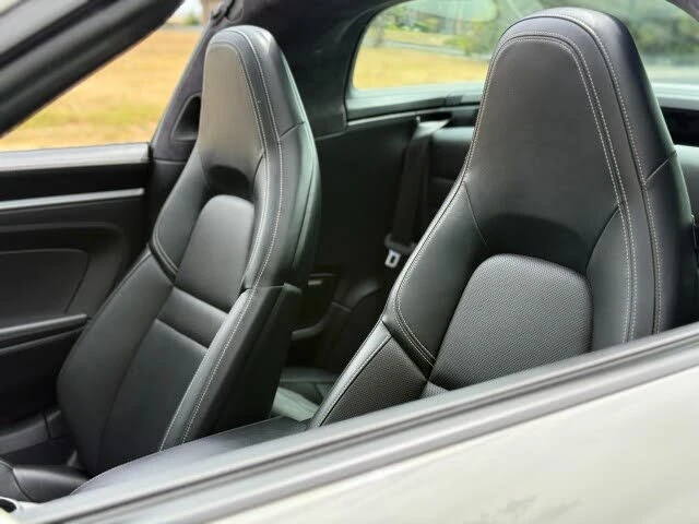 2021 Porsche 992 Targa 4 & 4S - Image 16 of 31