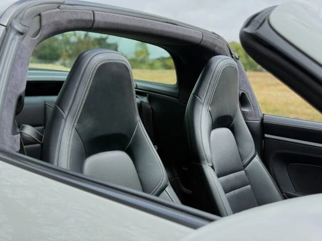 2021 Porsche 992 Targa 4 & 4S - Image 28 of 31