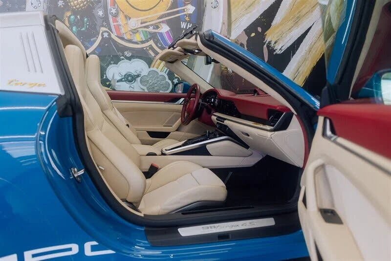 2021 Porsche 992 Targa 4 & 4S - Image 26 of 31