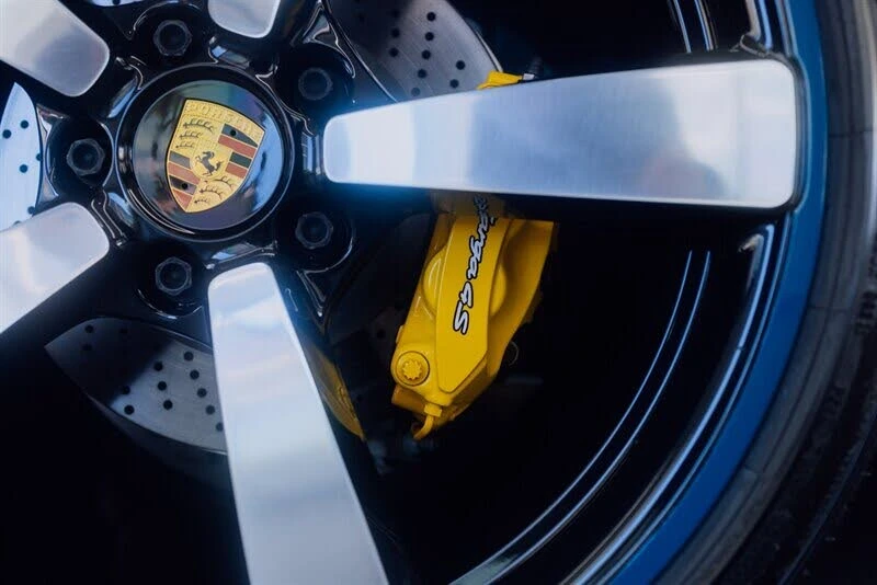 2021 Porsche 992 Targa 4 & 4S - Image 8 of 31