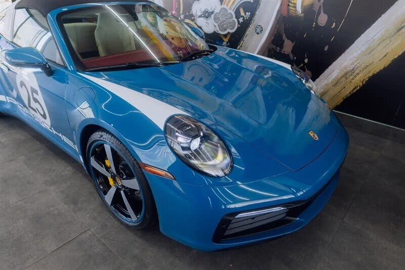 2021 Porsche 992 Targa 4 & 4S - Image 19 of 31