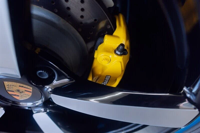 2021 Porsche 992 Targa 4 & 4S - Image 9 of 31