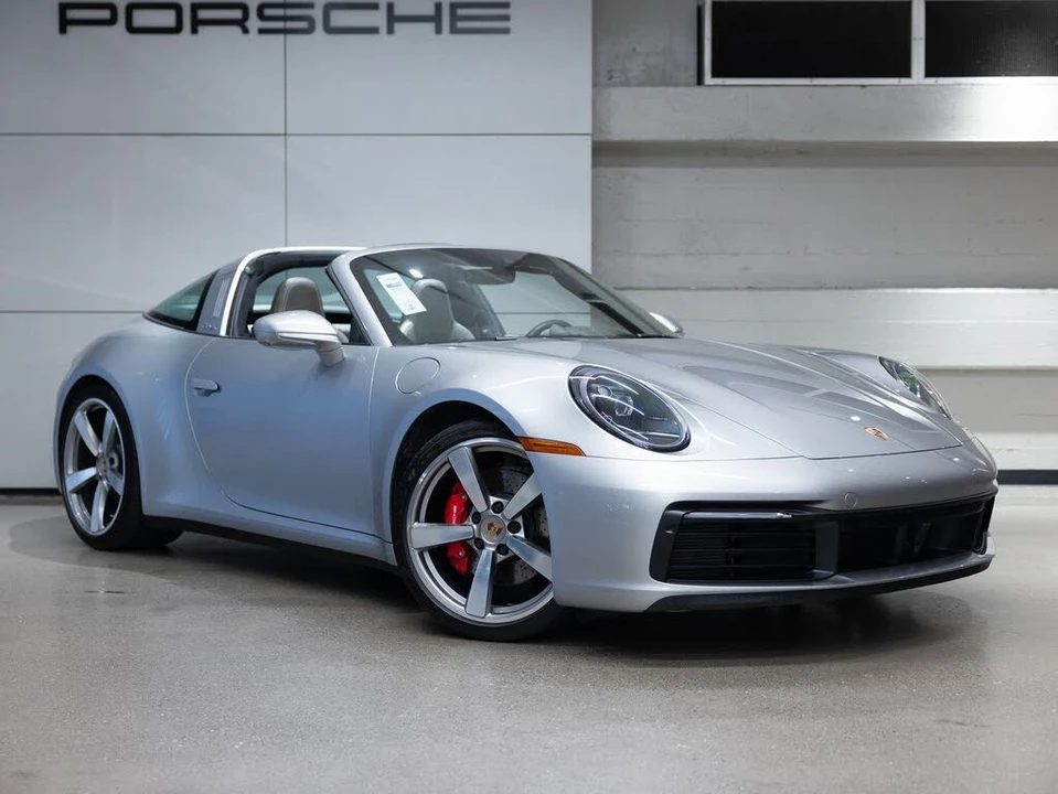 2021 Porsche 992 Targa 4 & 4S - Image 10 of 31