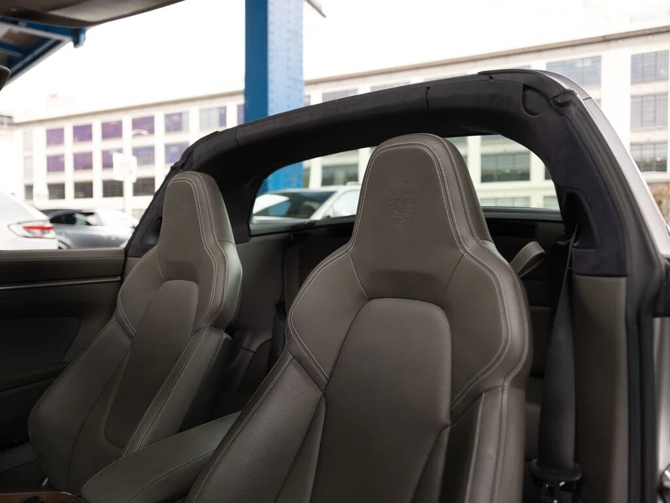 2021 Porsche 992 Targa 4 & 4S - Image 5 of 31