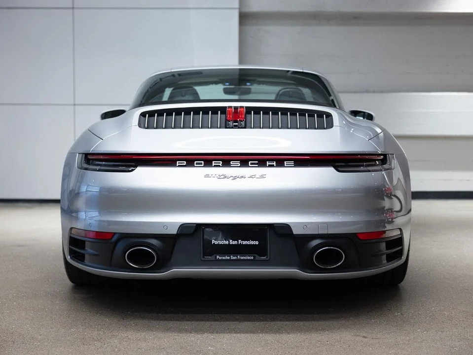 2021 Porsche 992 Targa 4 & 4S - Image 7 of 31