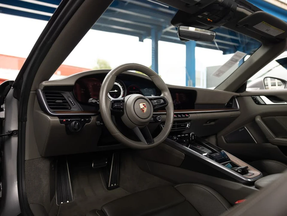 2021 Porsche 992 Targa 4 & 4S - Image 4 of 31