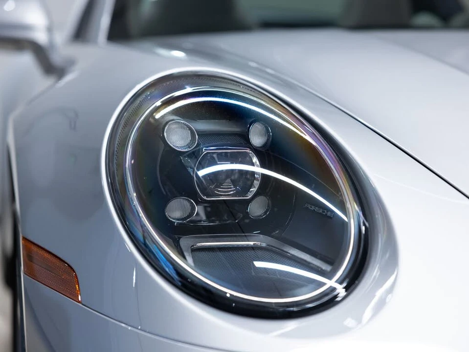 2021 Porsche 992 Targa 4 & 4S - Image 13 of 31