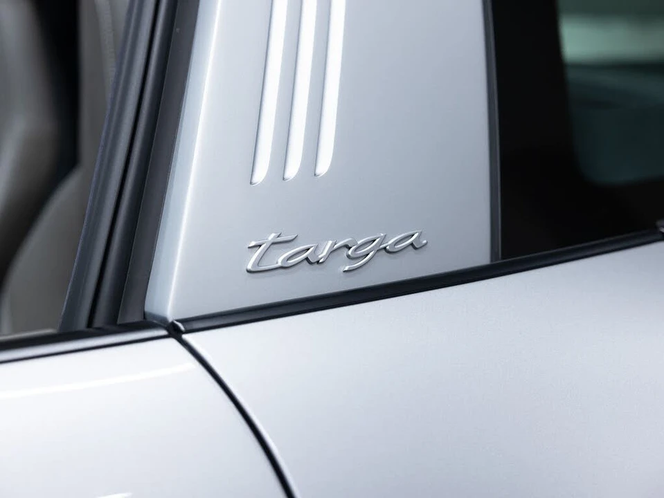 2021 Porsche 992 Targa 4 & 4S - Image 23 of 31
