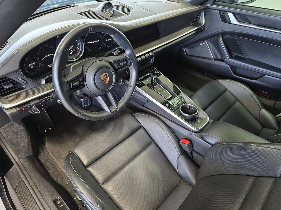 2021 Porsche 992 Targa 4 & 4S - Image 4 of 6