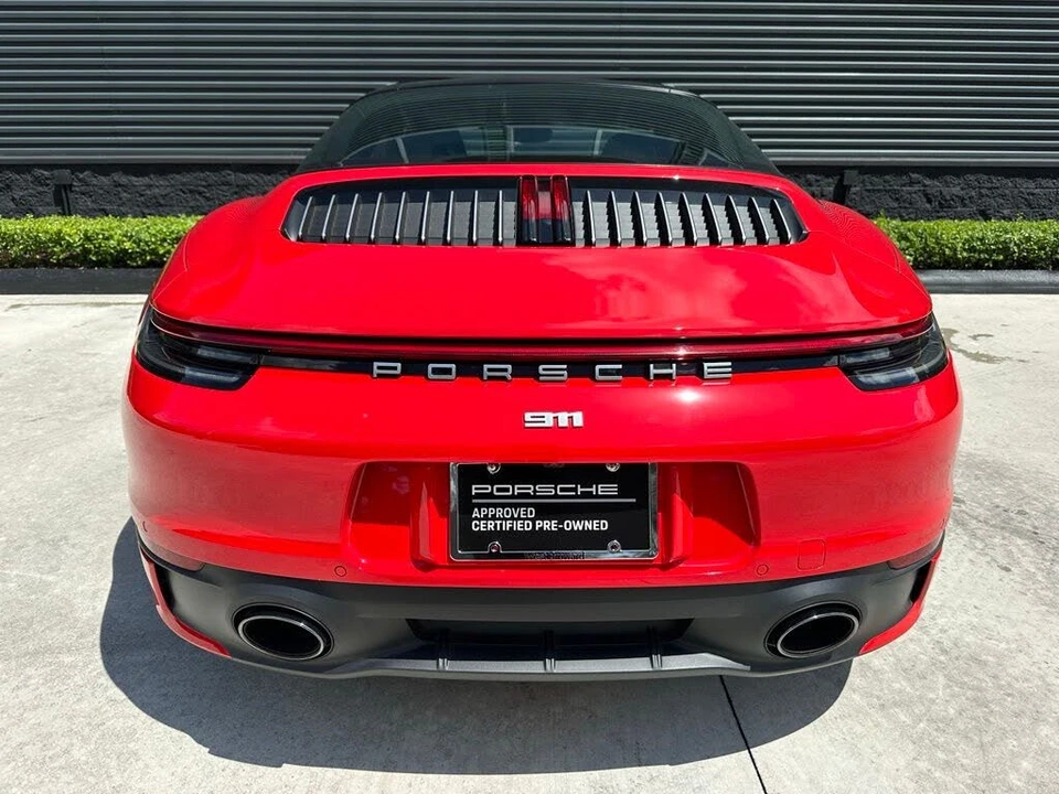 2021 Porsche 992 Targa 4 & 4S - Image 13 of 31