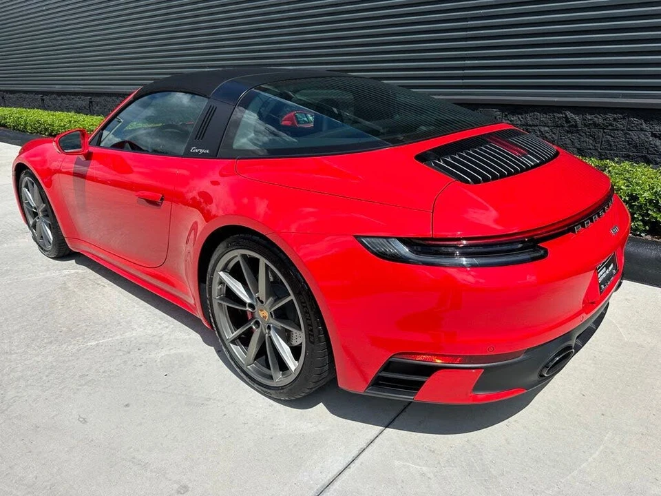 2021 Porsche 992 Targa 4 & 4S - Image 3 of 31