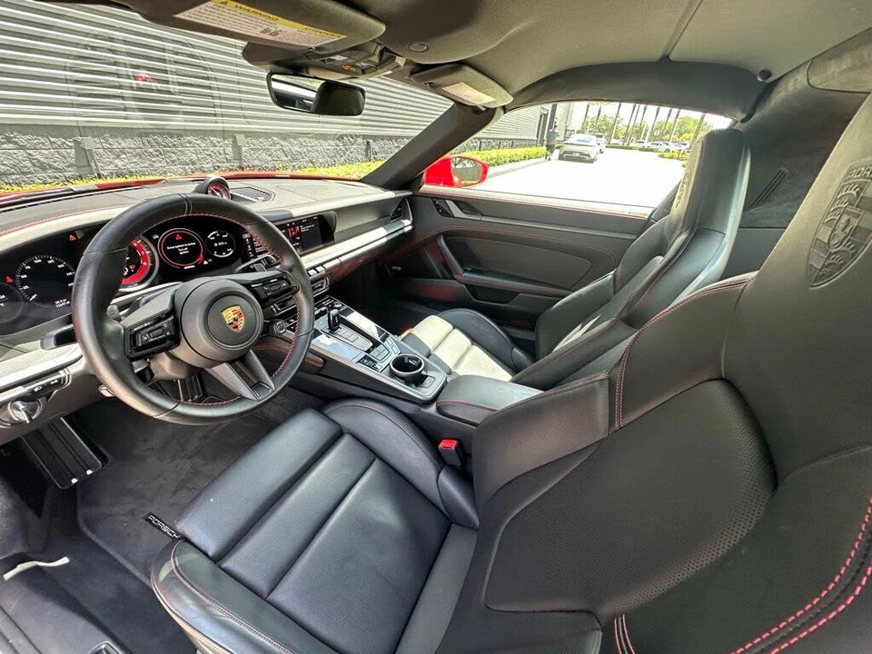 2021 Porsche 992 Targa 4 & 4S - Image 4 of 31