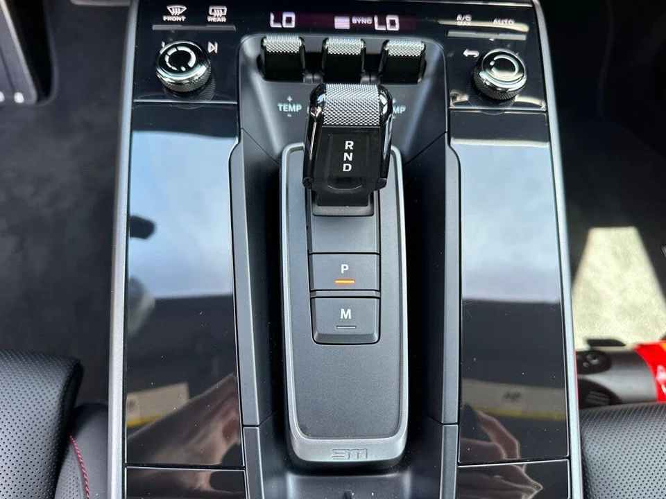 2021 Porsche 992 Targa 4 & 4S - Image 28 of 31