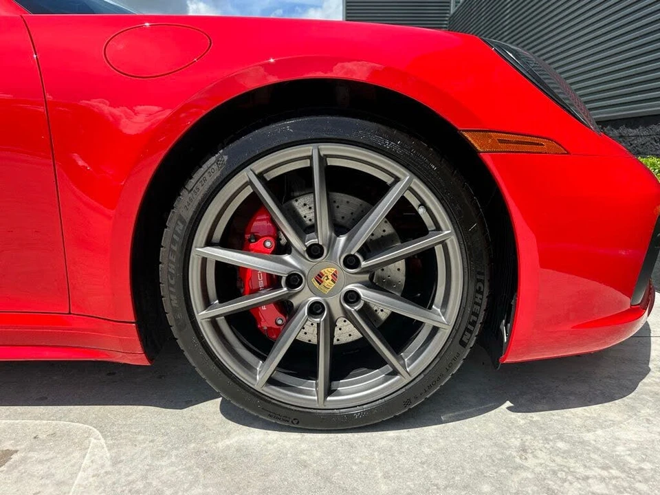 2021 Porsche 992 Targa 4 & 4S - Image 16 of 31