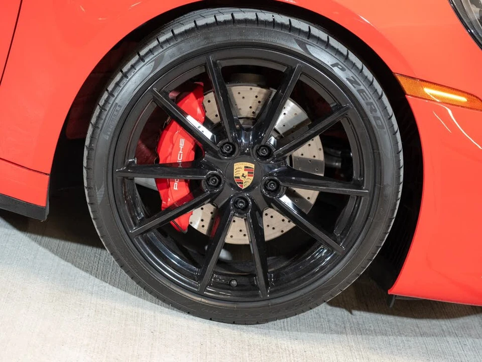 2021 Porsche 992 Targa 4 & 4S - Image 11 of 27
