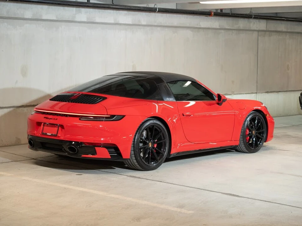 2021 Porsche 992 Targa 4 & 4S - Image 9 of 27
