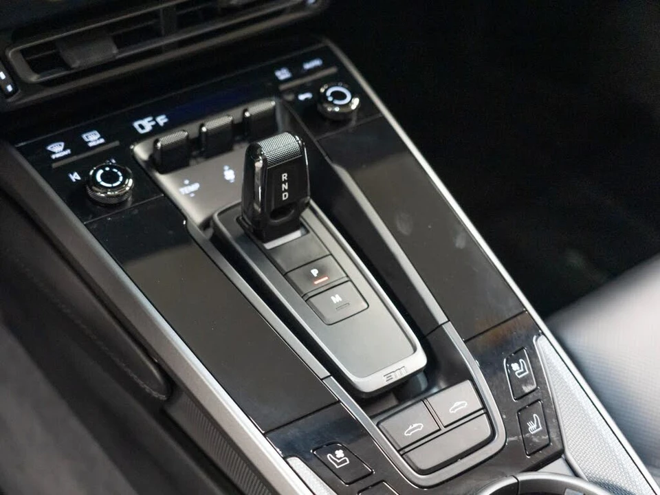 2021 Porsche 992 Targa 4 & 4S - Image 22 of 27