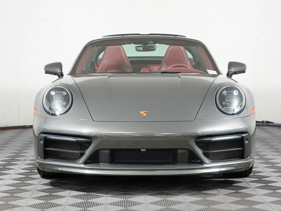 2021 Porsche 992 Targa 4 & 4S - Image 10 of 31