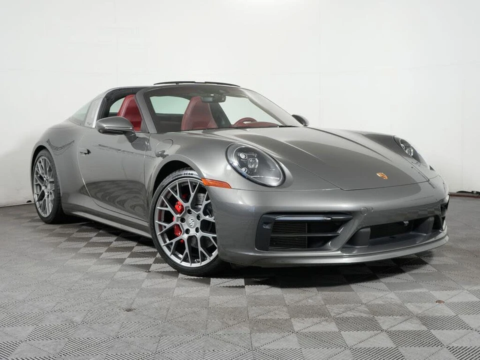 2021 Porsche 992 Targa 4 & 4S - Image 9 of 31