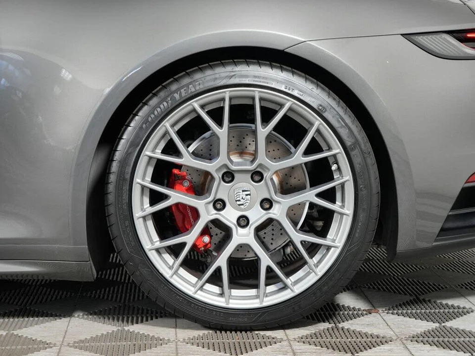2021 Porsche 992 Targa 4 & 4S - Image 21 of 31