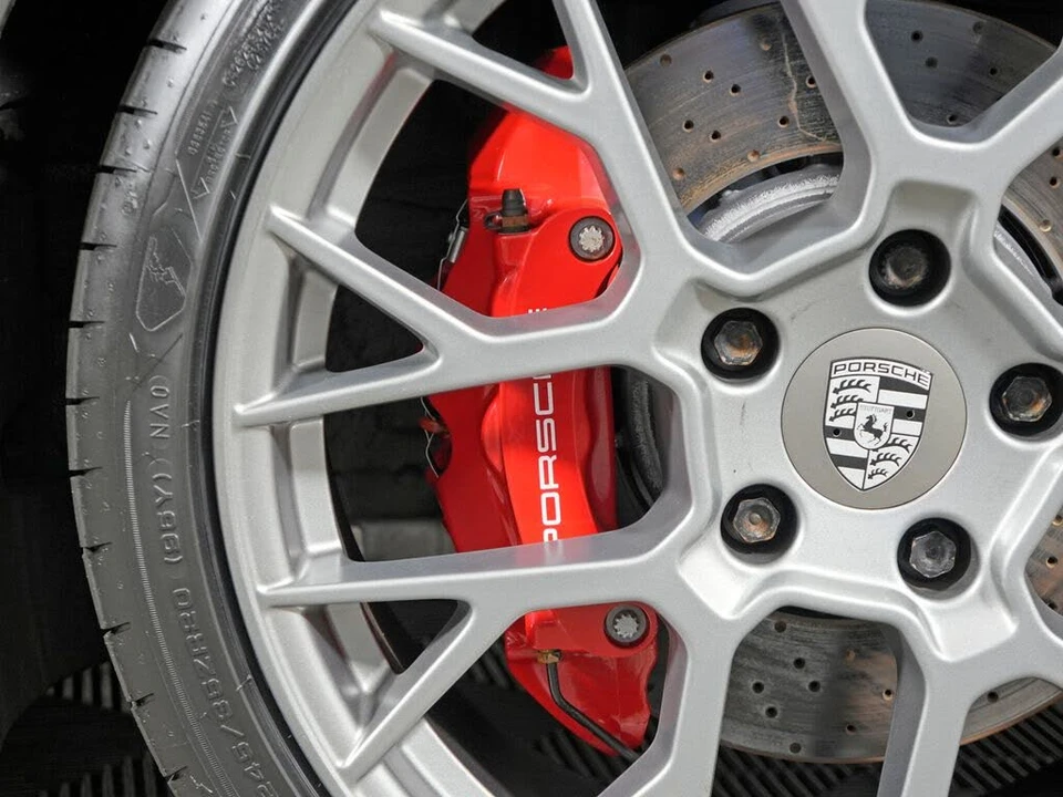 2021 Porsche 992 Targa 4 & 4S - Image 24 of 31