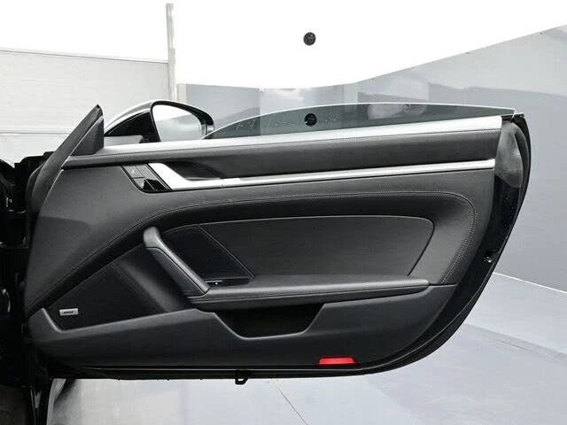 2021 Porsche 992 Targa 4 & 4S - Image 16 of 30