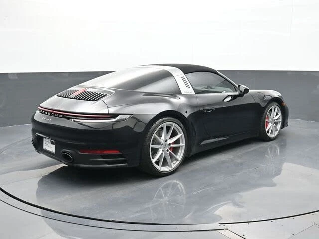 2021 Porsche 992 Targa 4 & 4S - Image 19 of 30