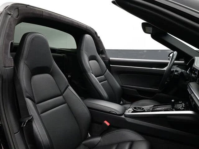2021 Porsche 992 Targa 4 & 4S - Image 14 of 30