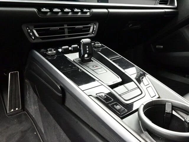 2021 Porsche 992 Targa 4 & 4S - Image 11 of 30