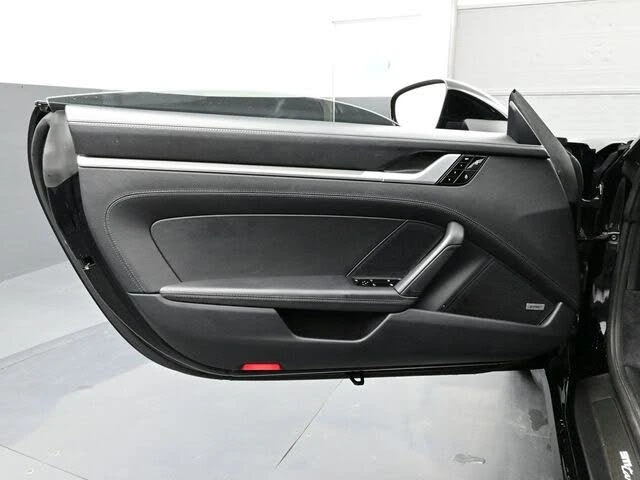 2021 Porsche 992 Targa 4 & 4S - Image 7 of 30