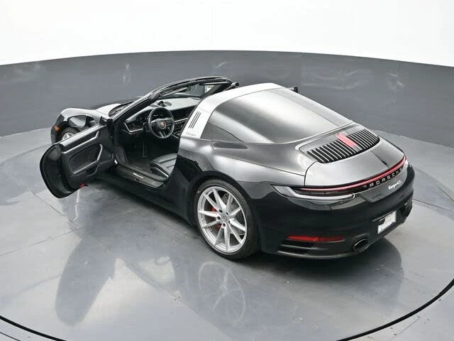 2021 Porsche 992 Targa 4 & 4S - Image 25 of 30