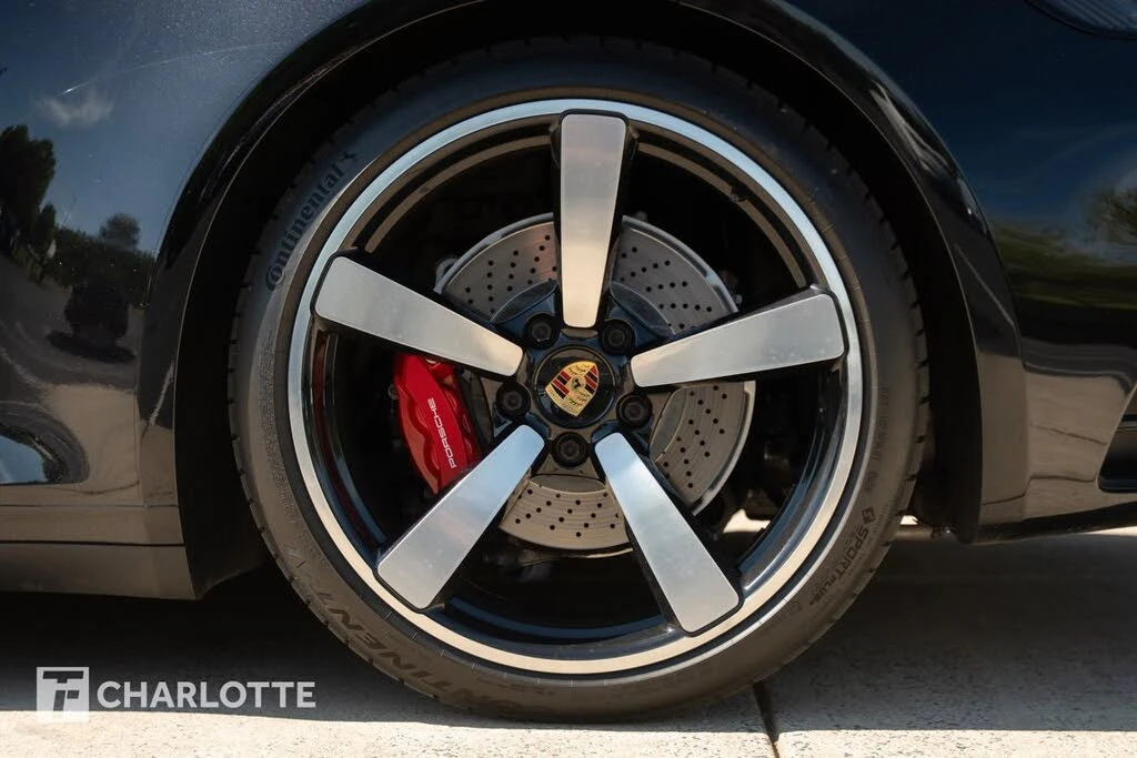 2021 Porsche 992 Targa 4 & 4S - Image 9 of 31