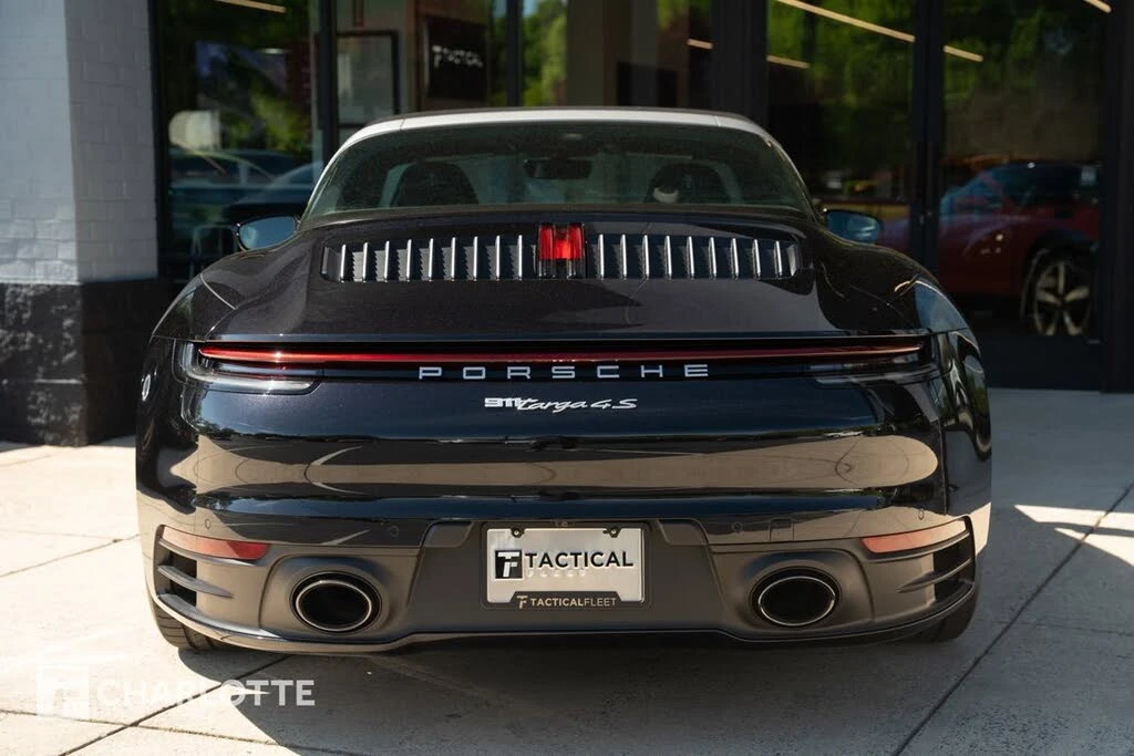 2021 Porsche 992 Targa 4 & 4S - Image 13 of 31