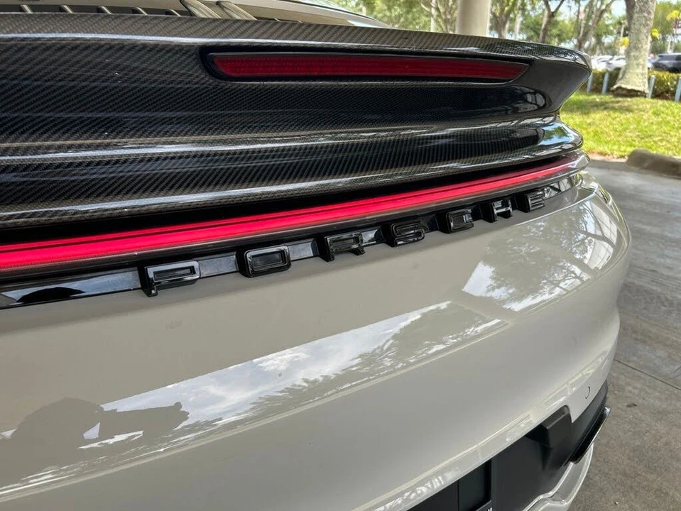 2021 Porsche 992 Targa 4 & 4S - Image 16 of 31