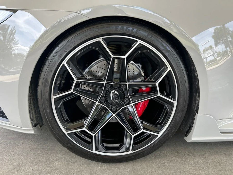 2021 Porsche 992 Targa 4 & 4S - Image 18 of 31