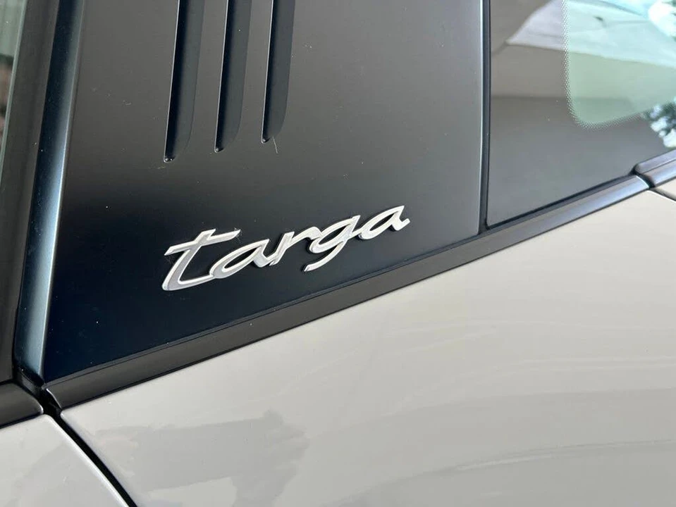 2021 Porsche 992 Targa 4 & 4S - Image 25 of 31