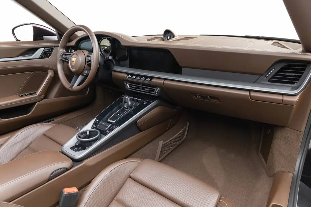 2021 Porsche 992 Targa 4 & 4S - Image 2 of 31