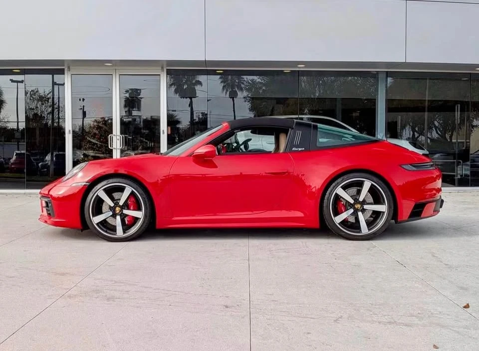 2021 Porsche 992 Targa 4 & 4S - Image 5 of 19