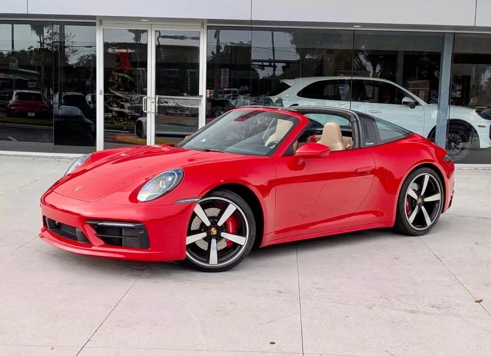 2021 Porsche 992 Targa 4 & 4S - Image 18 of 19