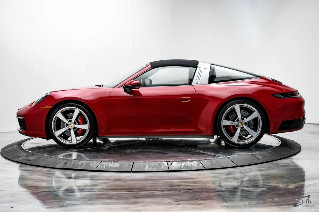 2021 Porsche 992 Targa 4 & 4S - Image 9 of 21