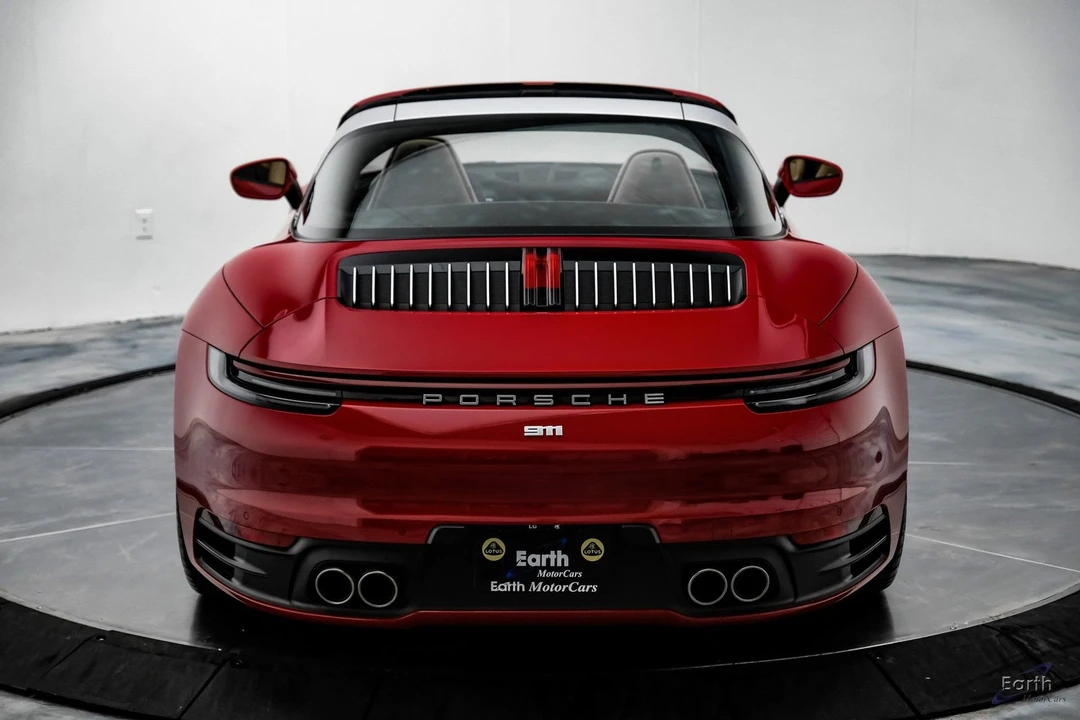 2021 Porsche 992 Targa 4 & 4S - Image 16 of 21