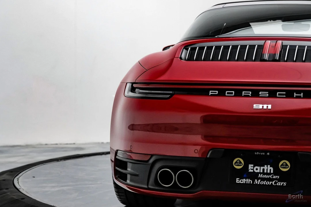 2021 Porsche 992 Targa 4 & 4S - Image 17 of 21
